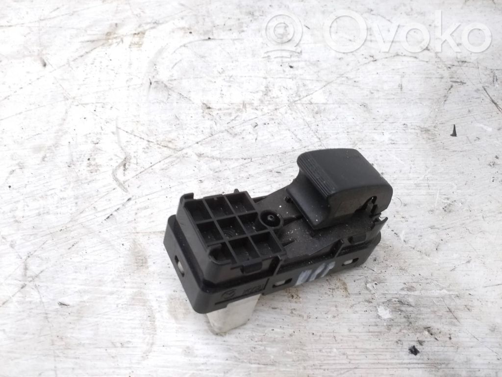 Mazda 3 II Electric window control switch 