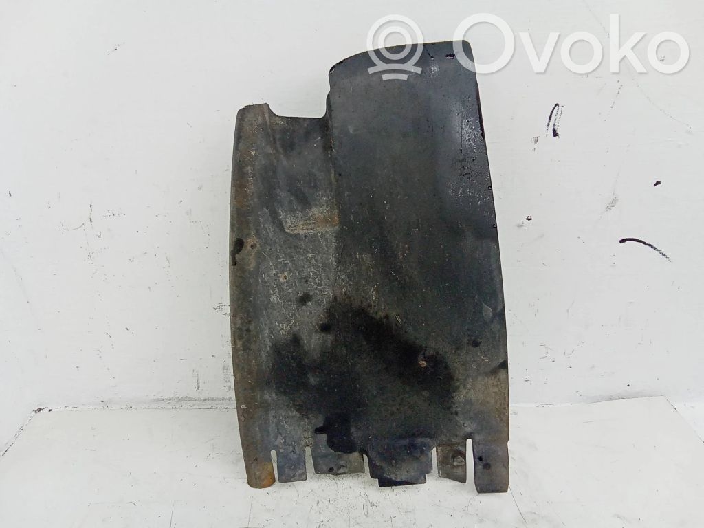Opel Vivaro Osłona tylna podwozia pod zderzak 
