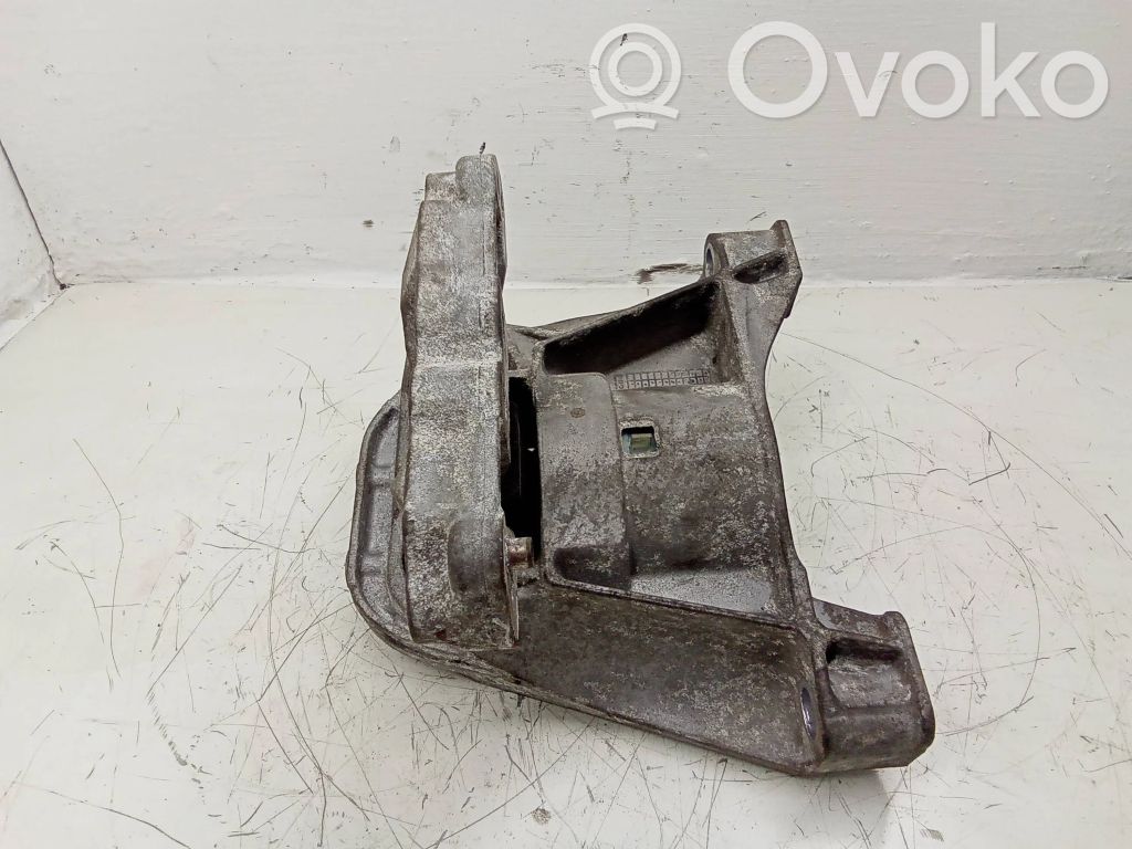 Citroen C4 Grand Picasso Engine mount bracket 