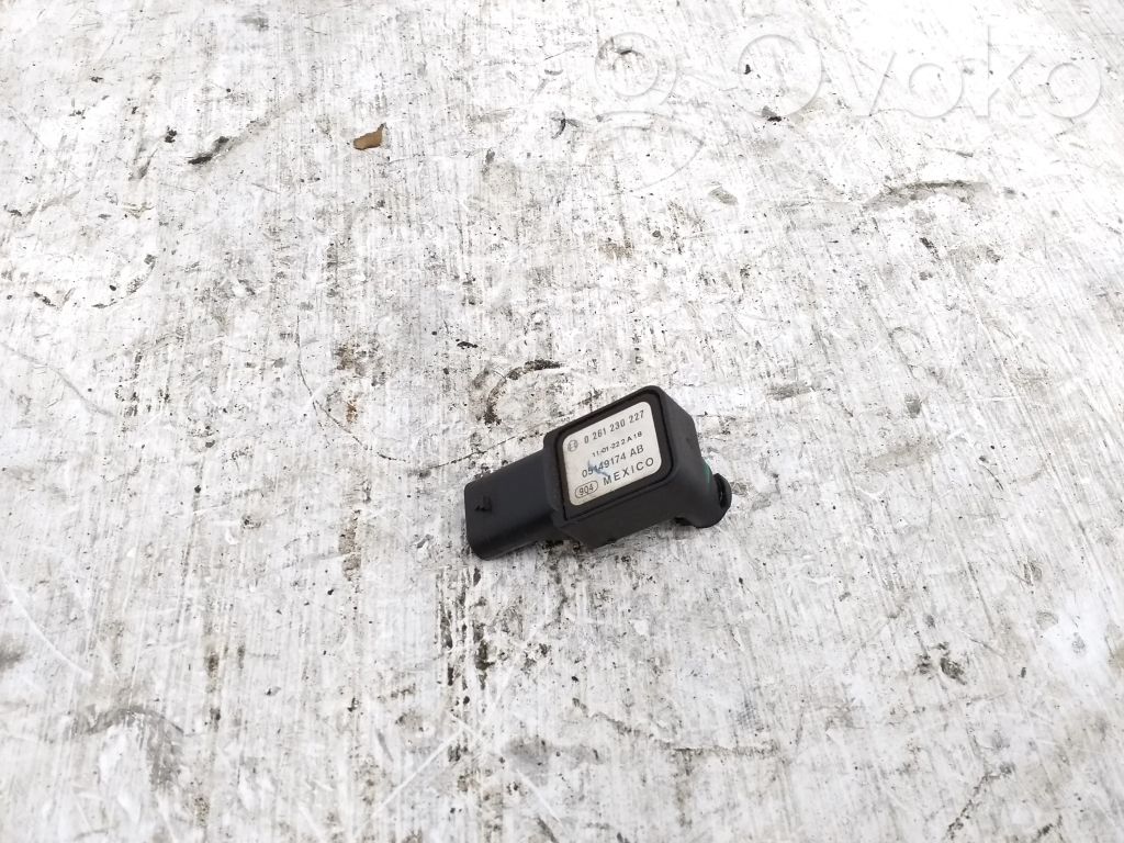 Chrysler Town & Country V Air pressure sensor 