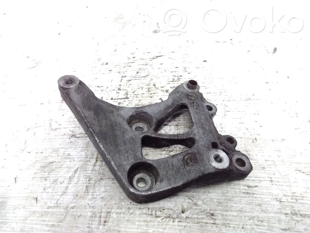 Peugeot 308 SW  A/C compressor mount bracket 