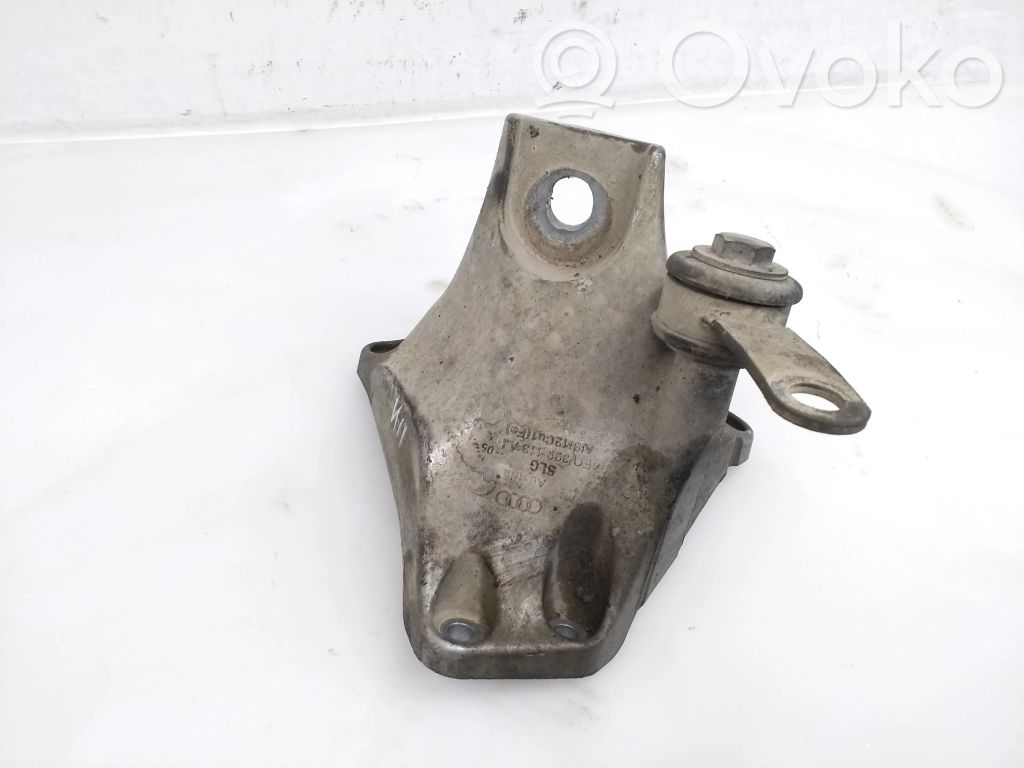 Audi A8 S8 D3 4E Engine mounting bracket 