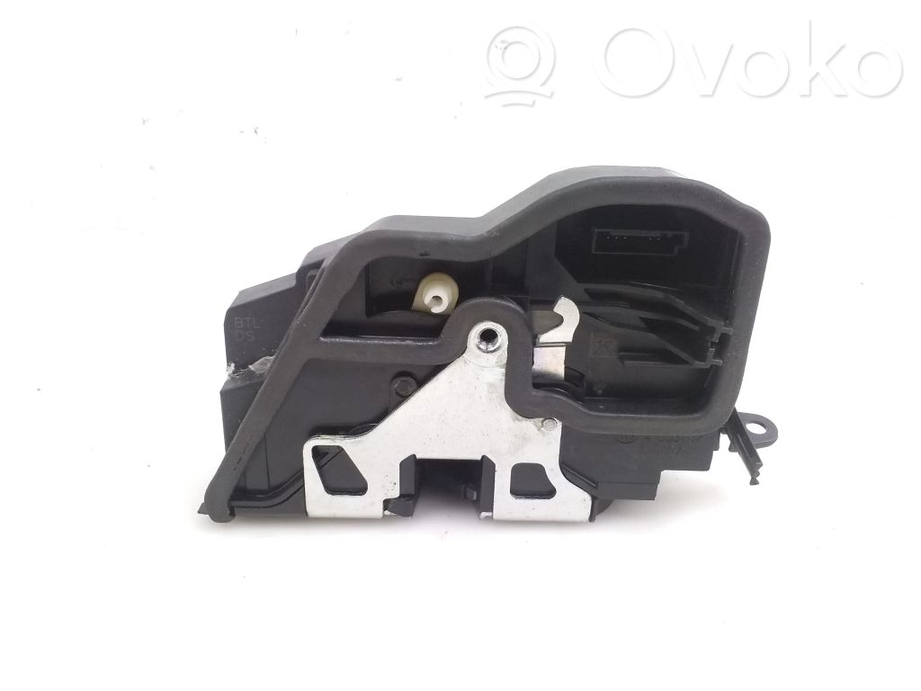 BMW X3 F25 Etuoven lukko 