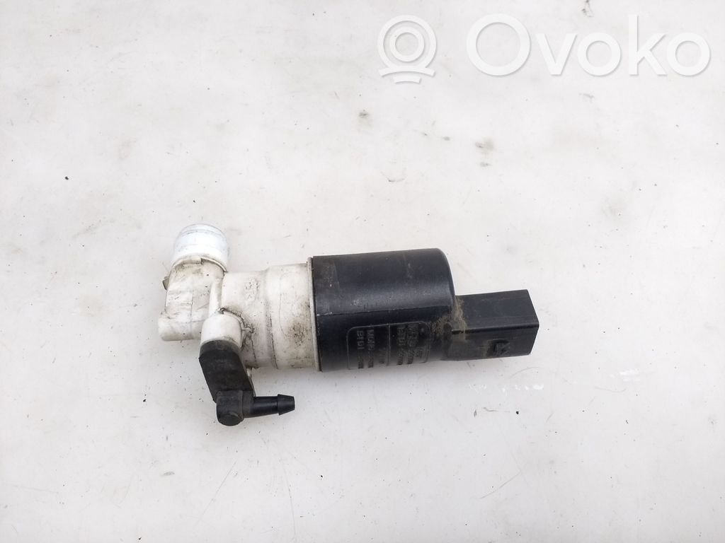 Volvo S60 Windscreen/windshield washer pump 
