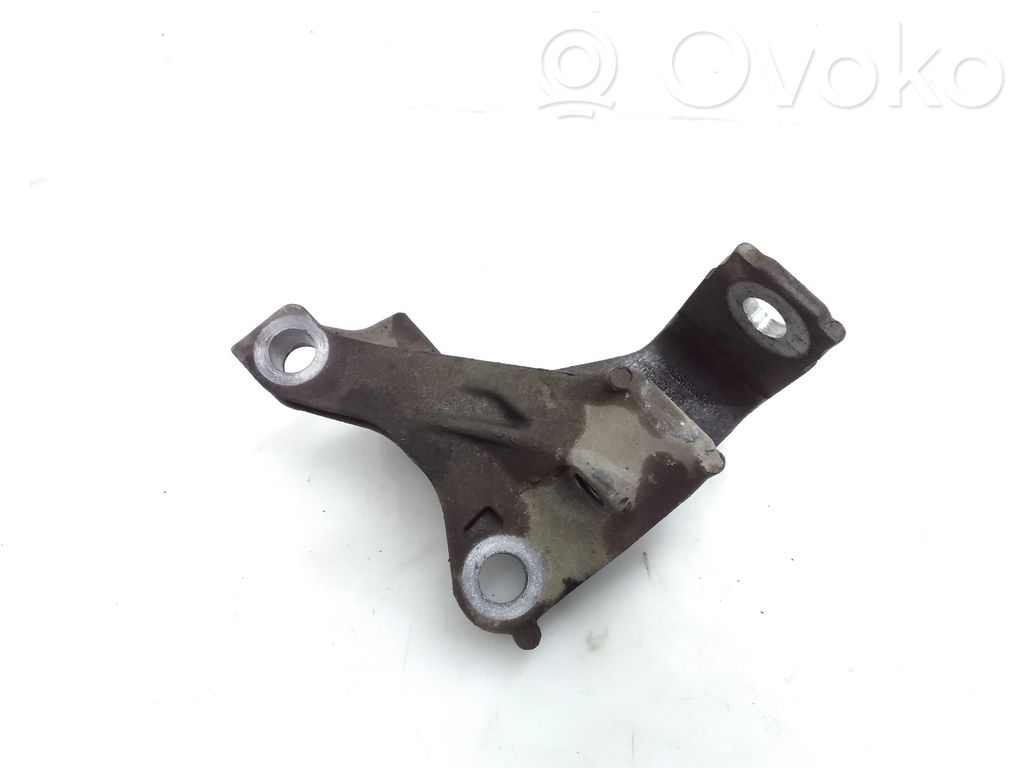 Renault Megane IV Engine mounting bracket 