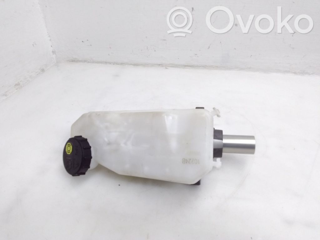 Tesla Model 3 Galvenais bremžu cilindrs 