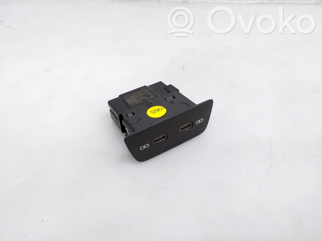 Enchufe conector USB   2G6035718