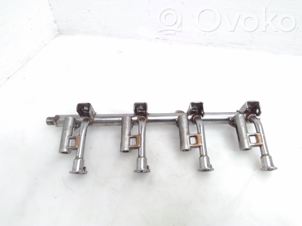 Ford Kuga II Fuel main line pipe 