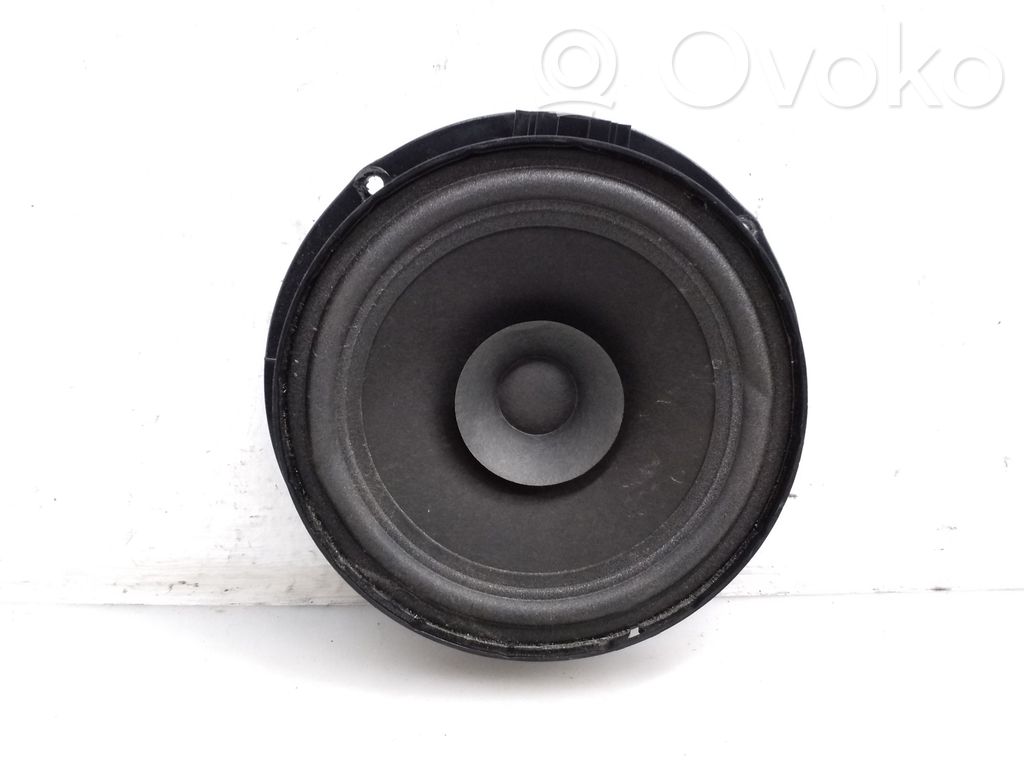 Volkswagen Amarok Difuzor ușă spate 