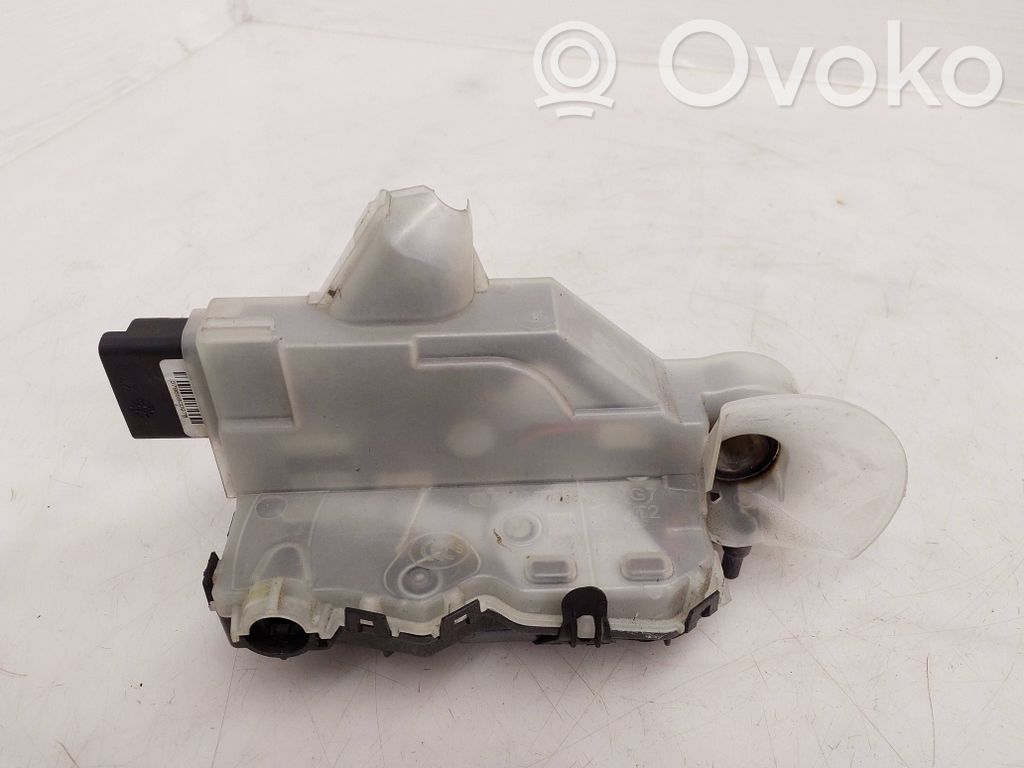 Citroen Berlingo Front door lock 