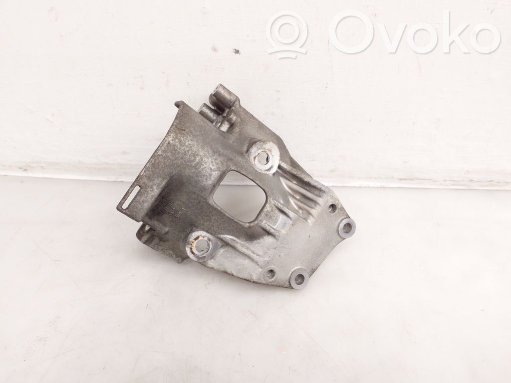 Audi A8 S8 D4 4H Fuel pump bracket 