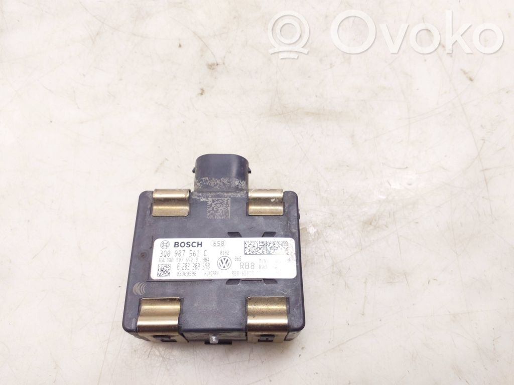Volkswagen PASSAT B8 Sensore radar Distronic