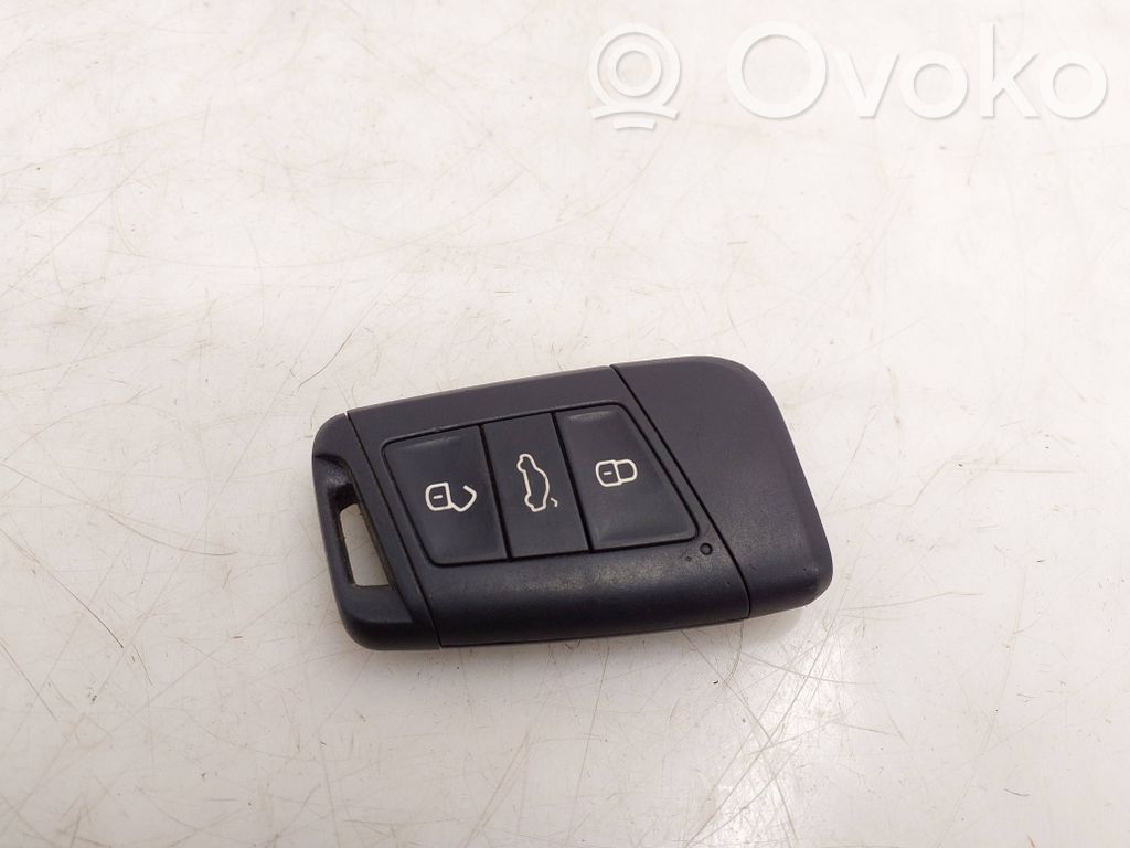 Volkswagen PASSAT B8 Chiave/comando di accensione 