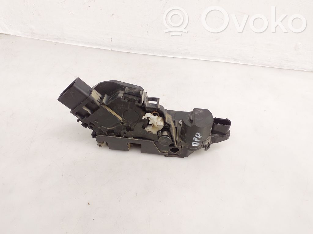 Volvo XC60 Serratura portiera anteriore 