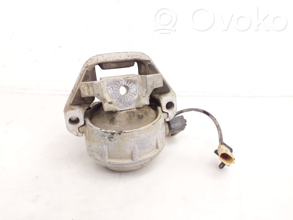 Audi A6 Allroad C7 Engine mount bracket 