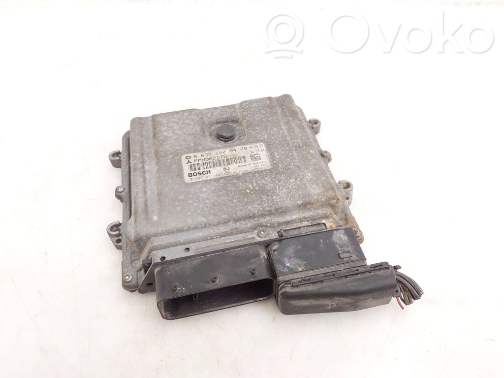 Mitsubishi Colt Engine control unit/module 