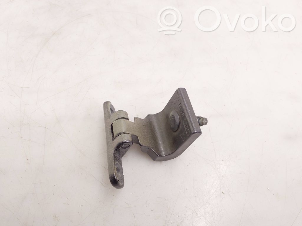 Audi e-tron Tailgate/trunk/boot hinge 