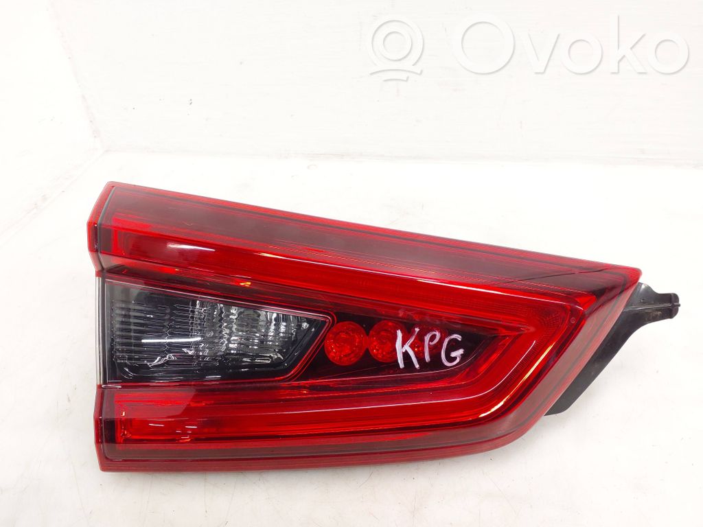 Nissan Qashqai Takaluukun takavalot 