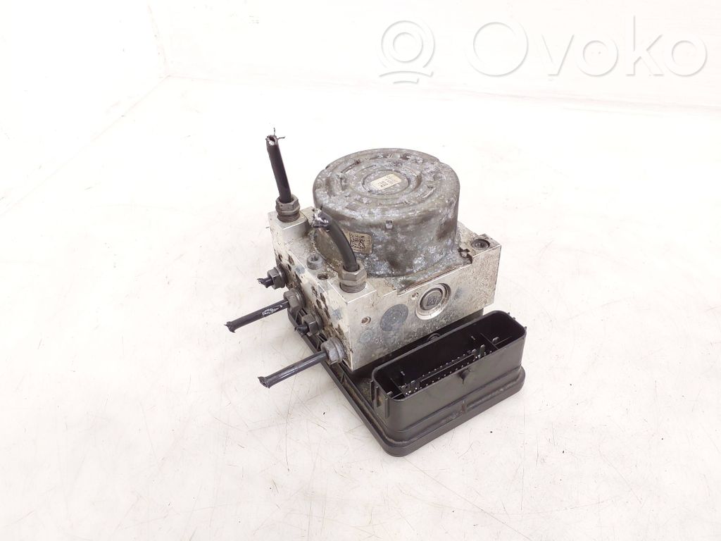 Volkswagen PASSAT B8 ABS bloks 