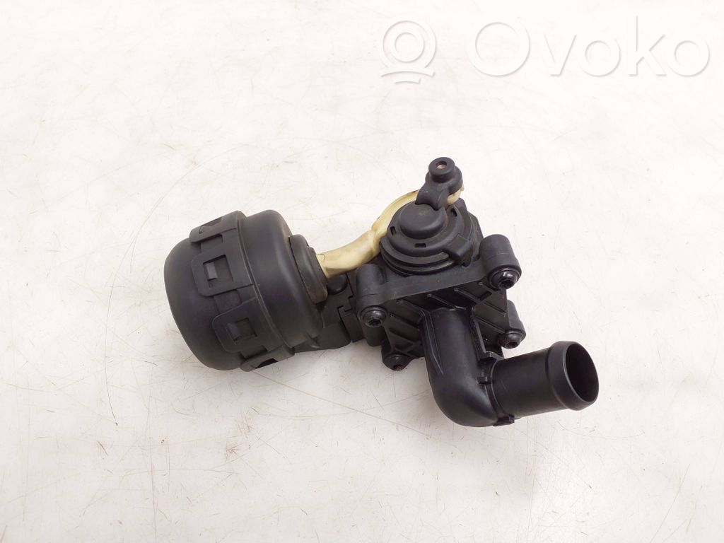Volkswagen Amarok Apsildes radiatora vārsts (-i) 
