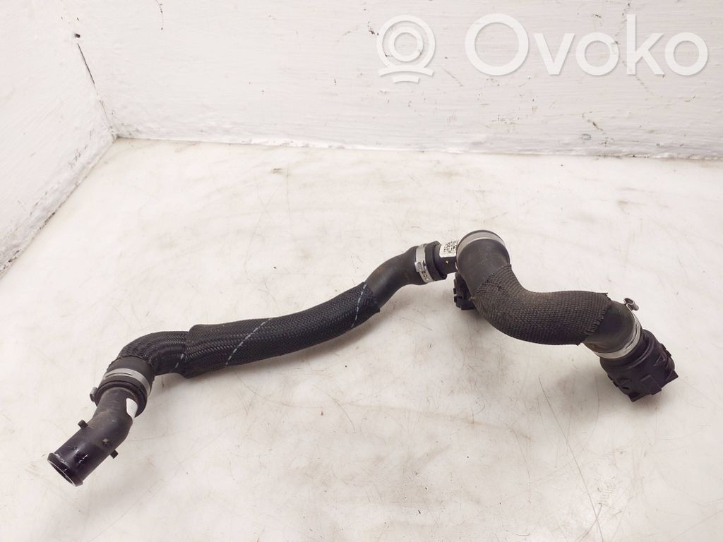 BMW 2 F44 Conductă/furtun lichid de răcire motor 