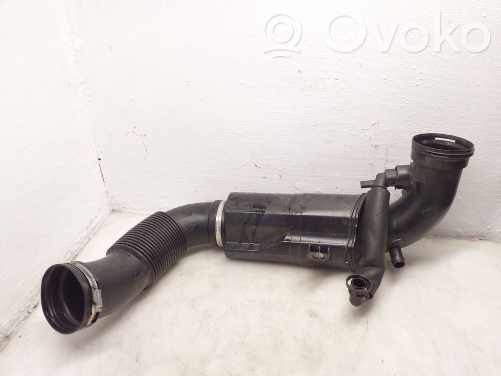 BMW 2 F44 Rura / Wąż dolotowy powietrza 