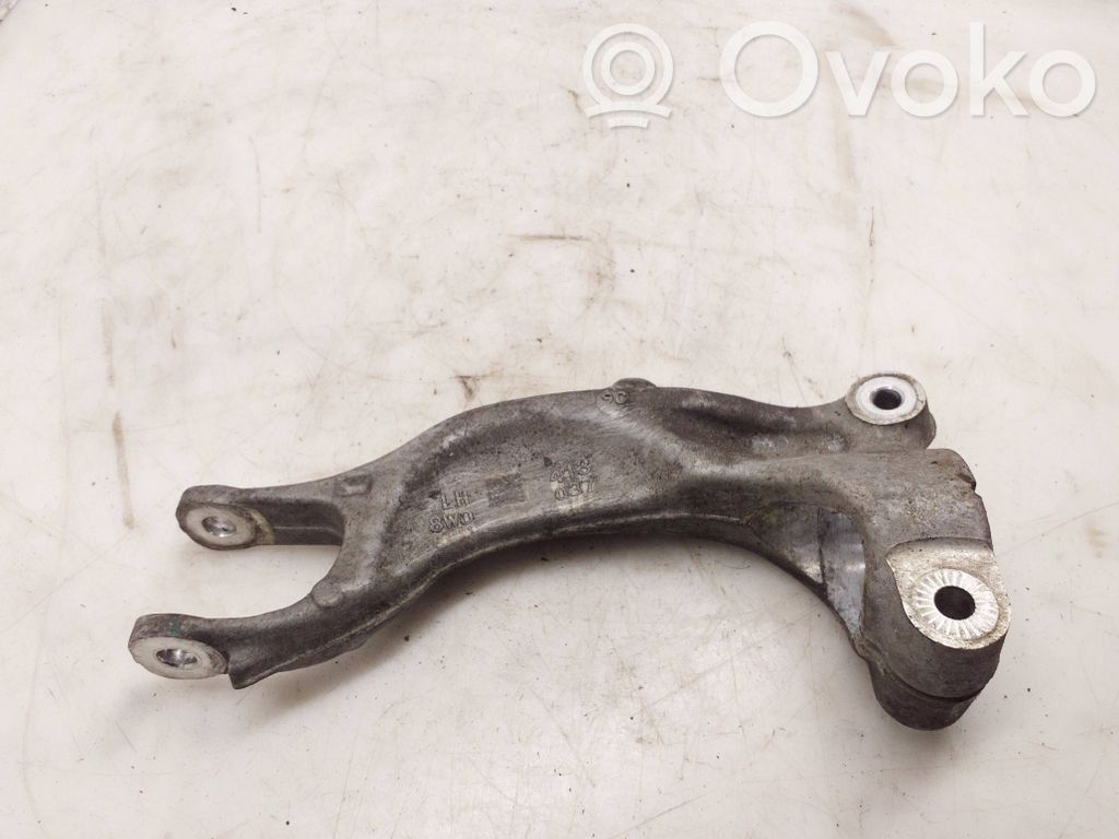Lower shock absorber bracket   8W0037