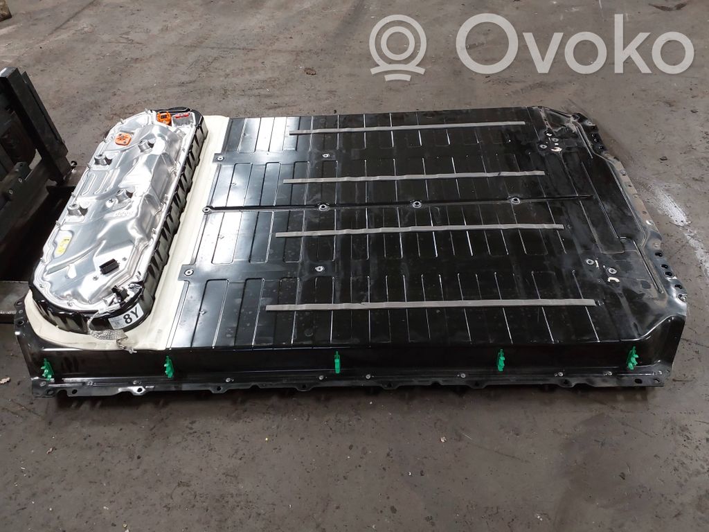Tesla Model Y Batteria auto elettrica / ibride
