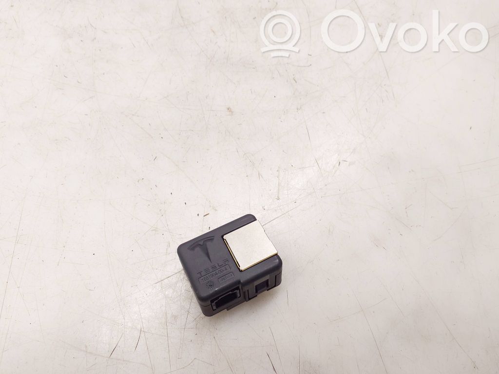 Other devices   168190400A