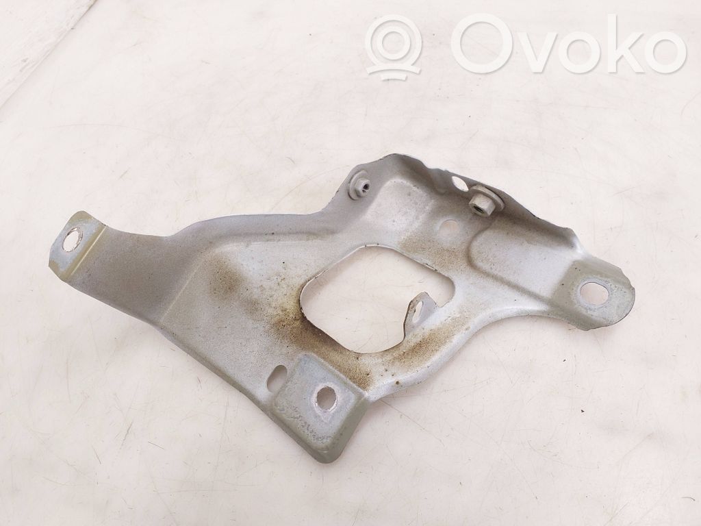 Tesla Model 3 Lokasuojan kannake 