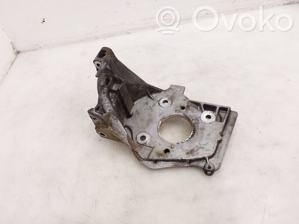 Peugeot 3008 II Support pompe injection à carburant