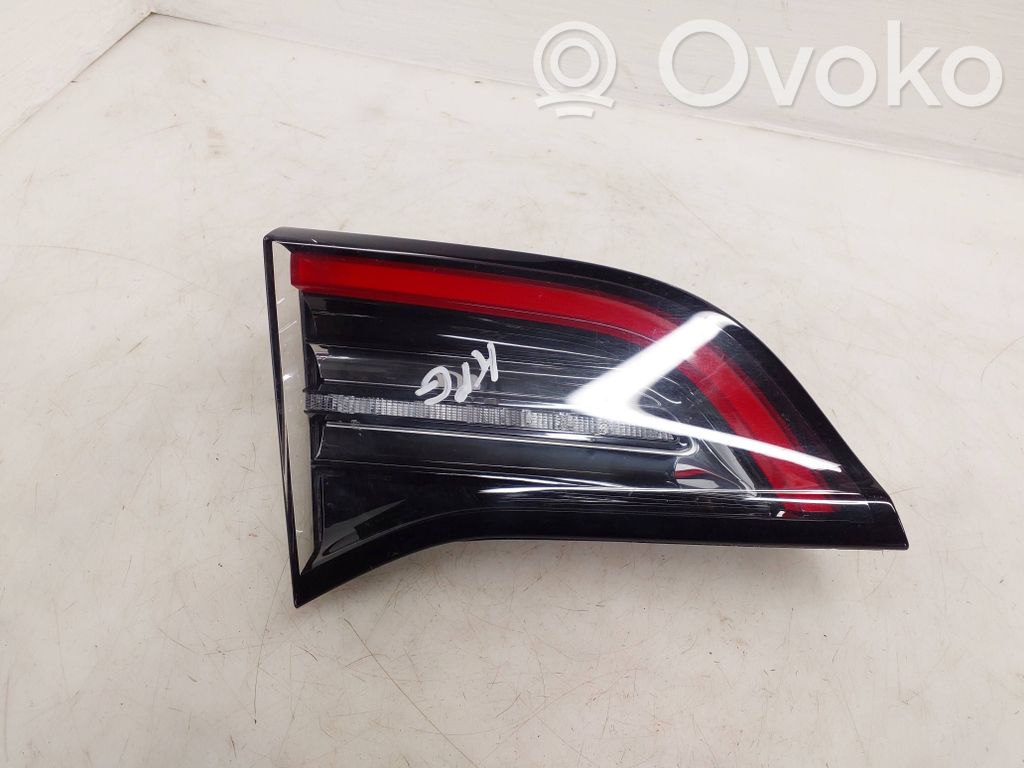 Tesla Model Y Takaluukun takavalot 