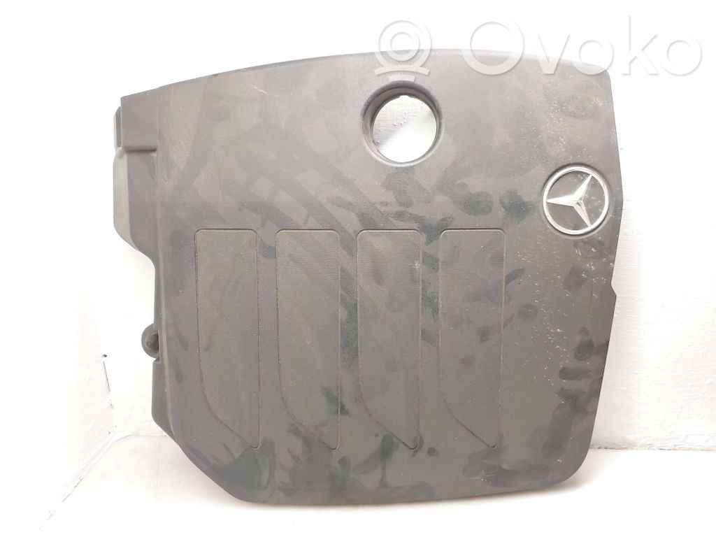 Mercedes-Benz C W205 Couvercle cache moteur