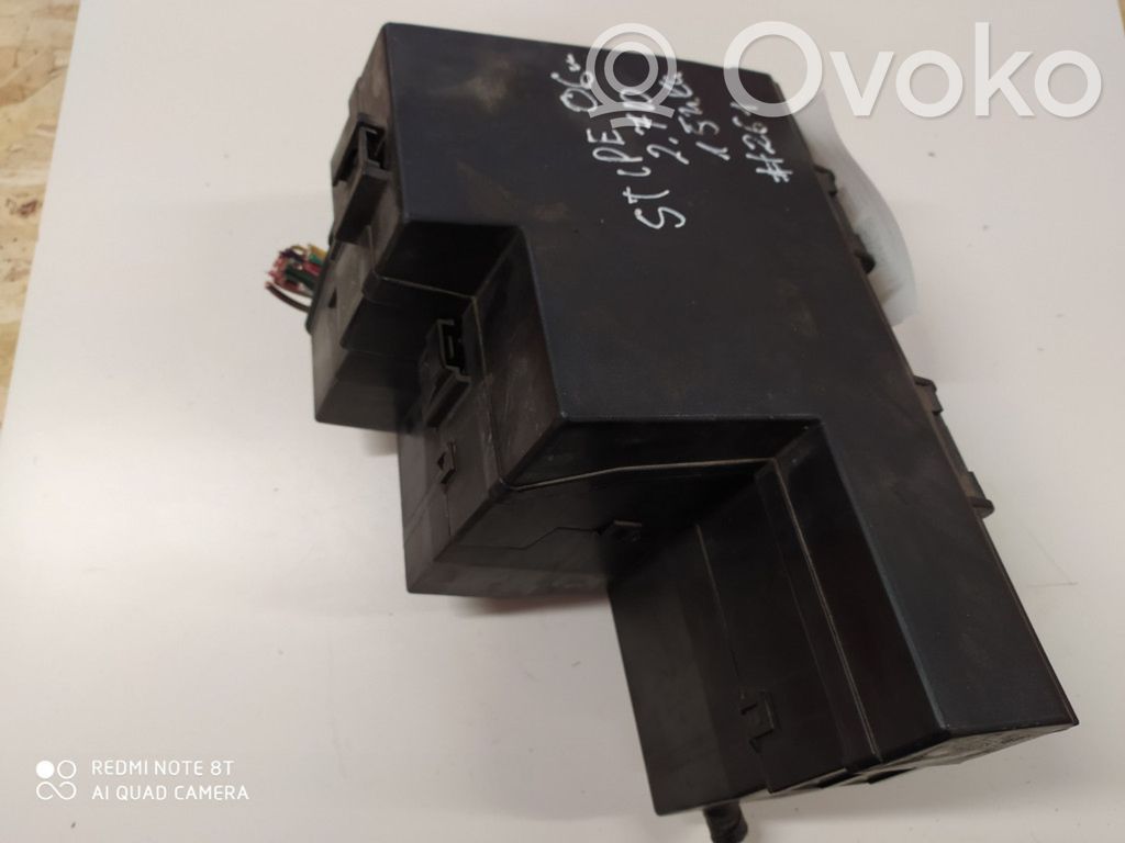 Jaguar S-Type Fuse module 