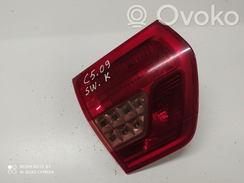 Citroen C5 Galinis žibintas dangtyje 