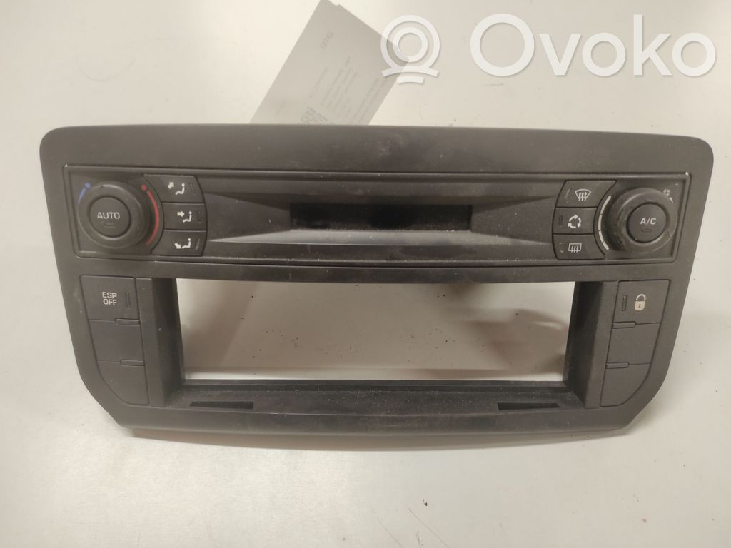 Citroen C5 Climate control unit 