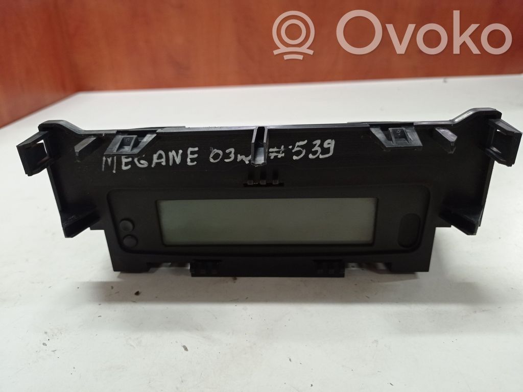 Renault Megane II Screen/display/small screen 