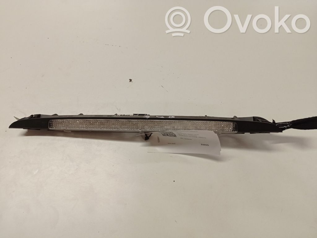 Citroen C6 Third/center stoplight 