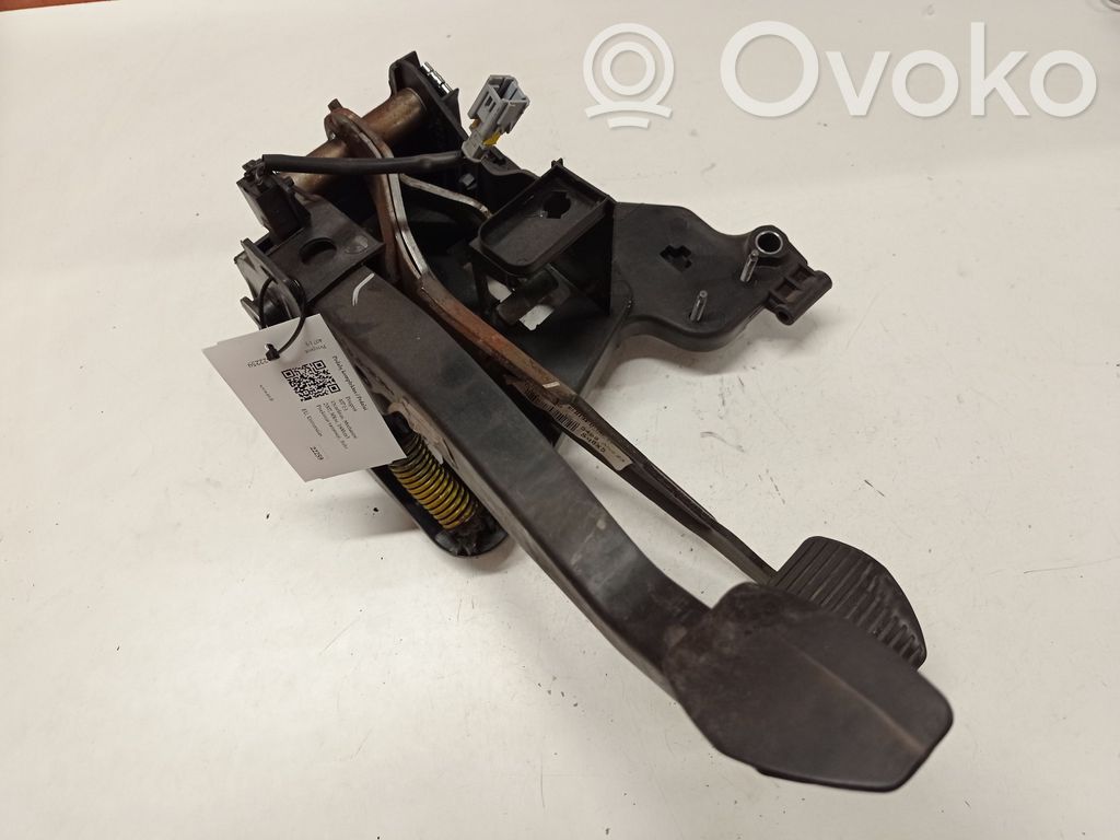 Peugeot 407 Pedal assembly 