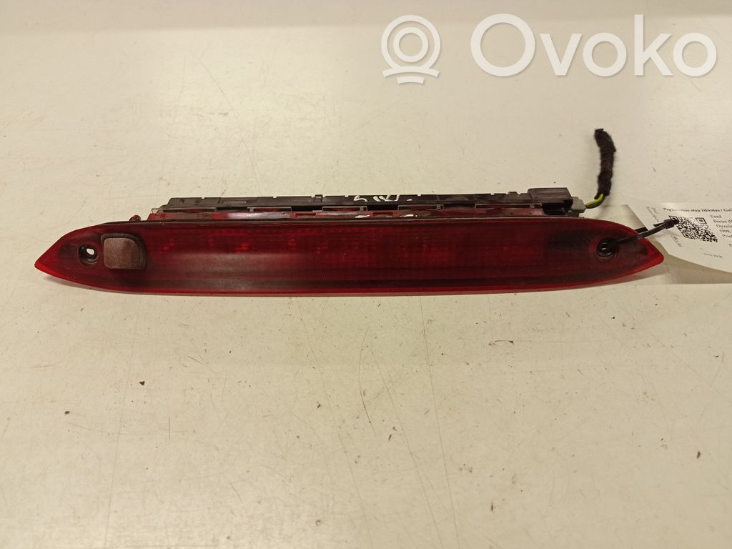 Ford Focus Third/center stoplight 