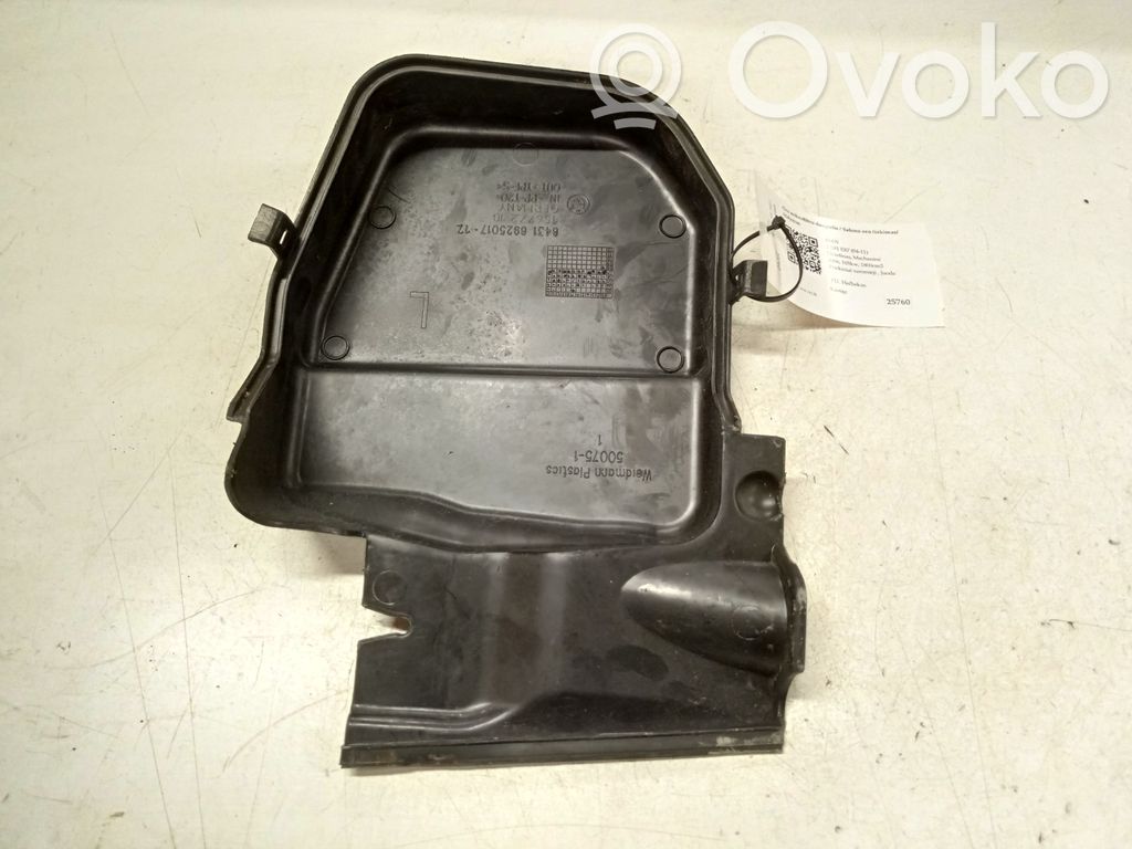 BMW 1 E81 E87 Oro mikrofiltro dangtelis 