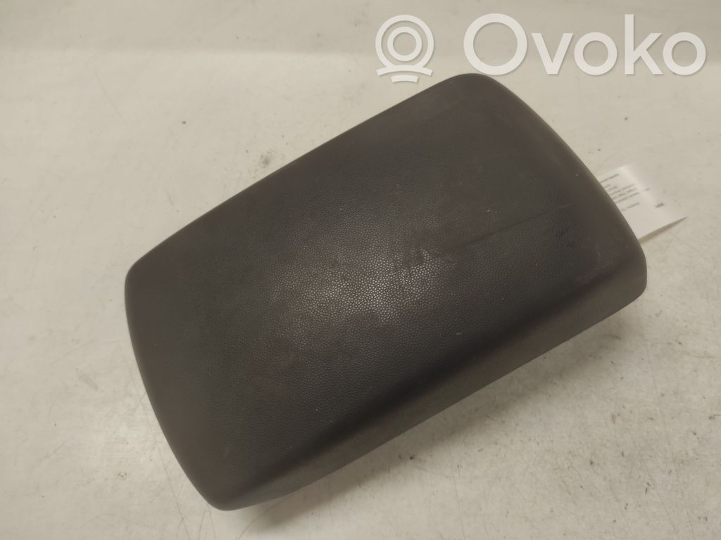 Mazda 3 I Armrest 