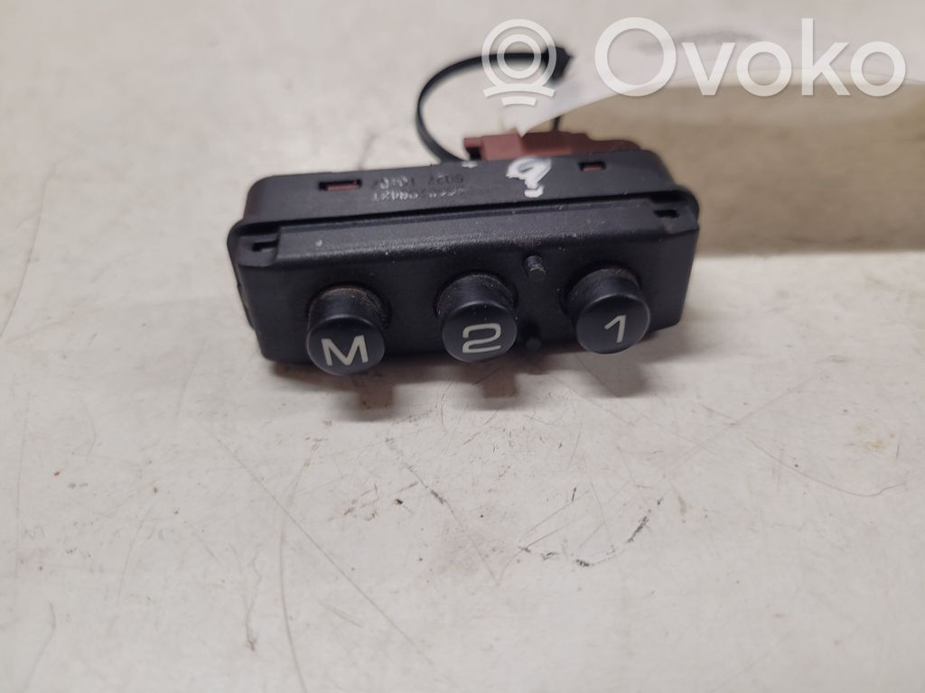 Seat memory switch   96602084XT