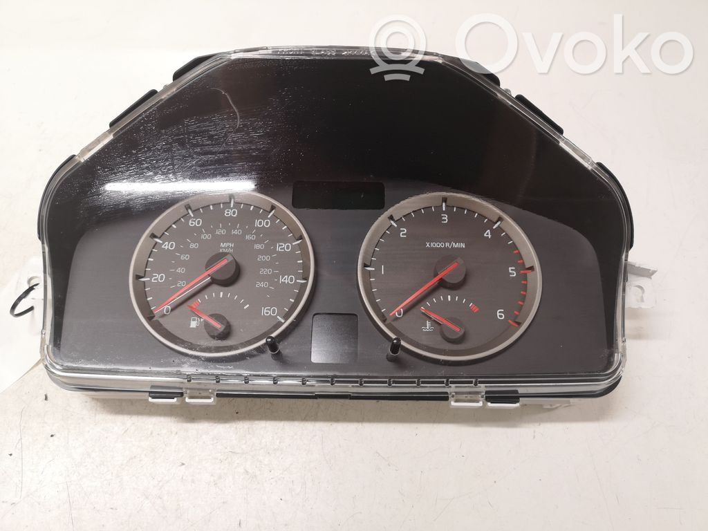 Volvo S40 Speedometer (instrument cluster) 