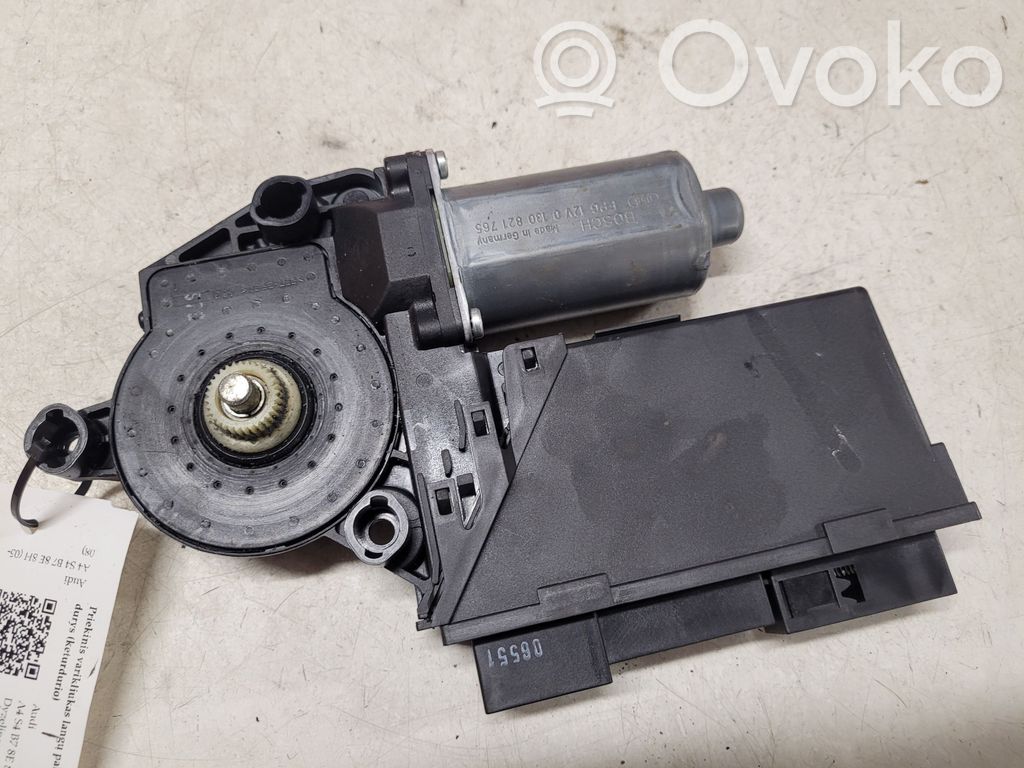 Audi A4 S4 B7 8E 8H Etuoven ikkunan nostomoottori 