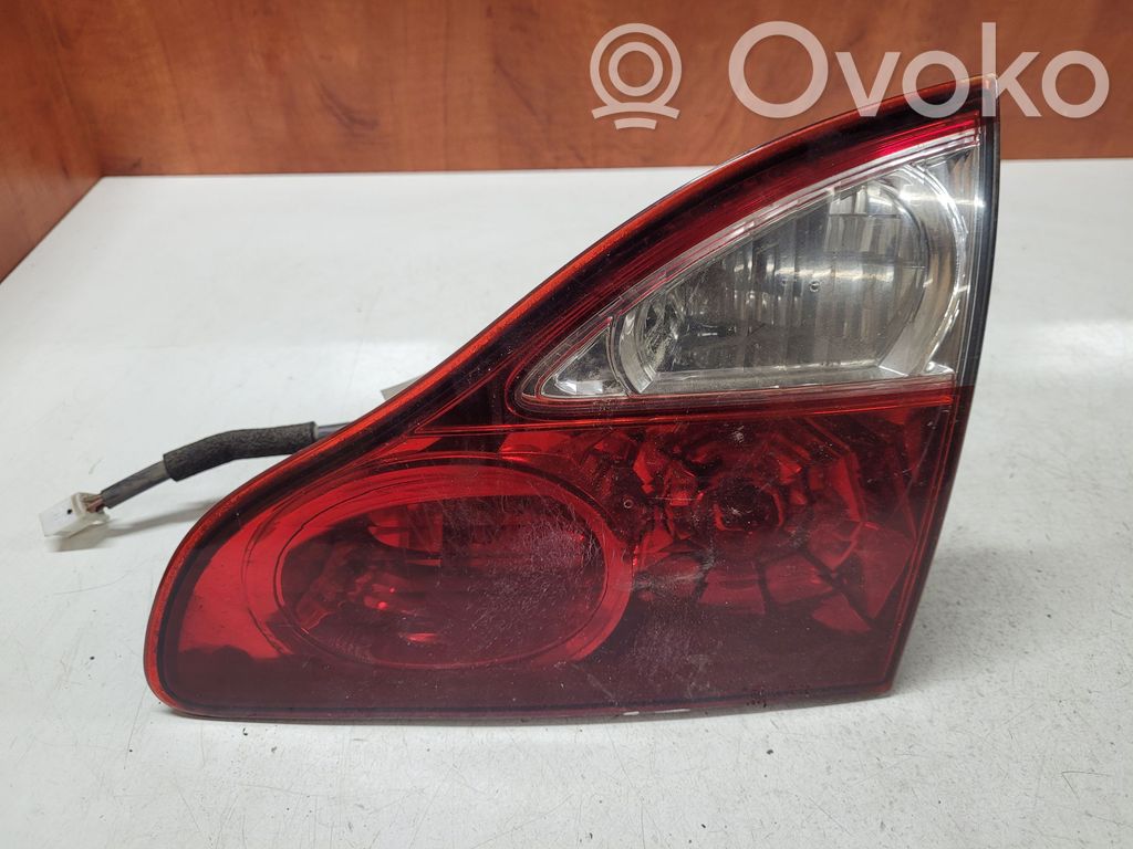Toyota Avensis Verso Tailgate rear/tail lights 
