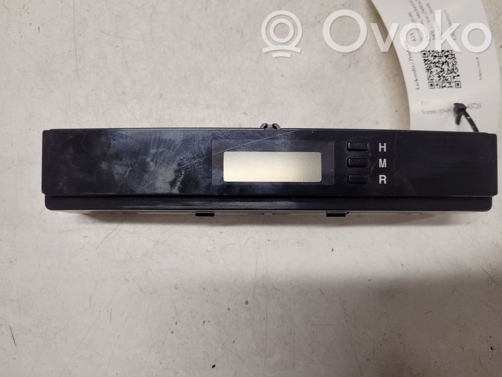 KIA Sorento Clock 