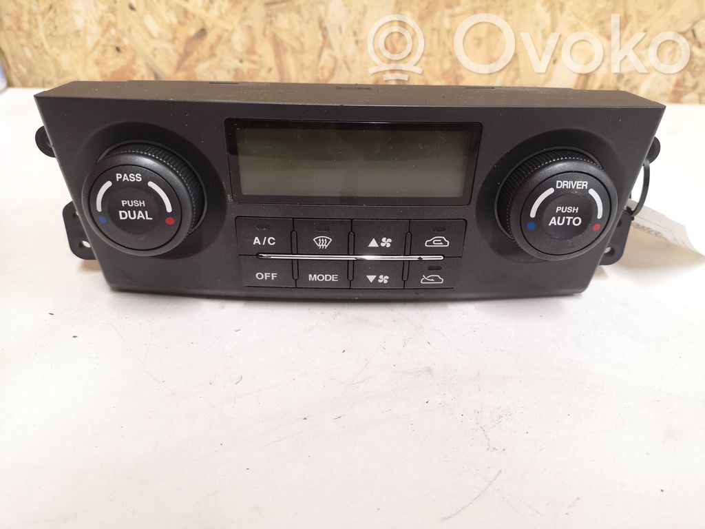 KIA Sorento Climate control unit 