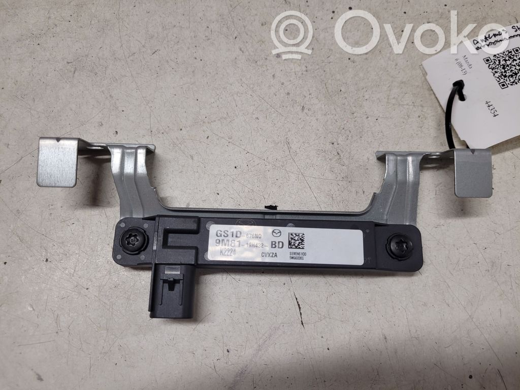 Mazda 6 Aerial antenna amplifier 