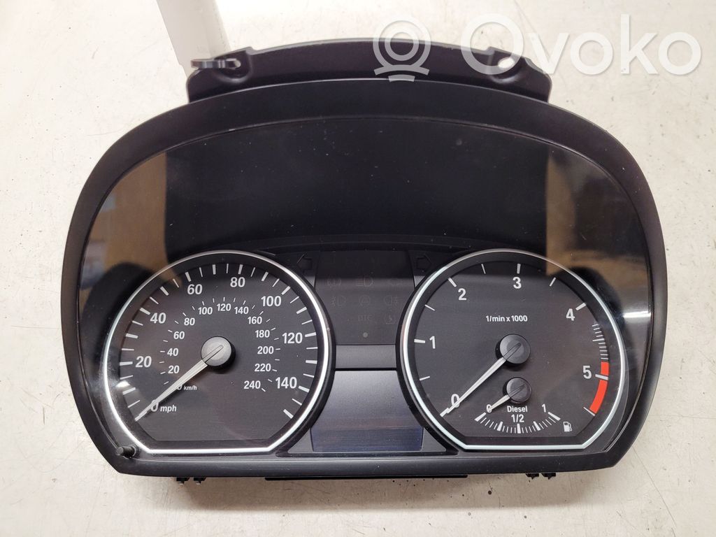 BMW 1 E81 E87 Nopeusmittari (mittaristo) 